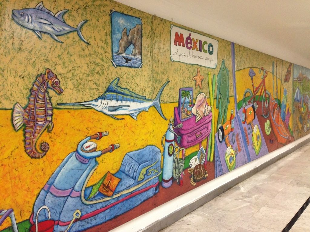 メキシコシティ空港壁画